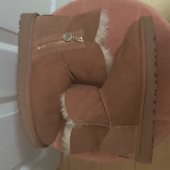UGG Bailey Mini Zip Boots Size 7 - Picture 4 of 8